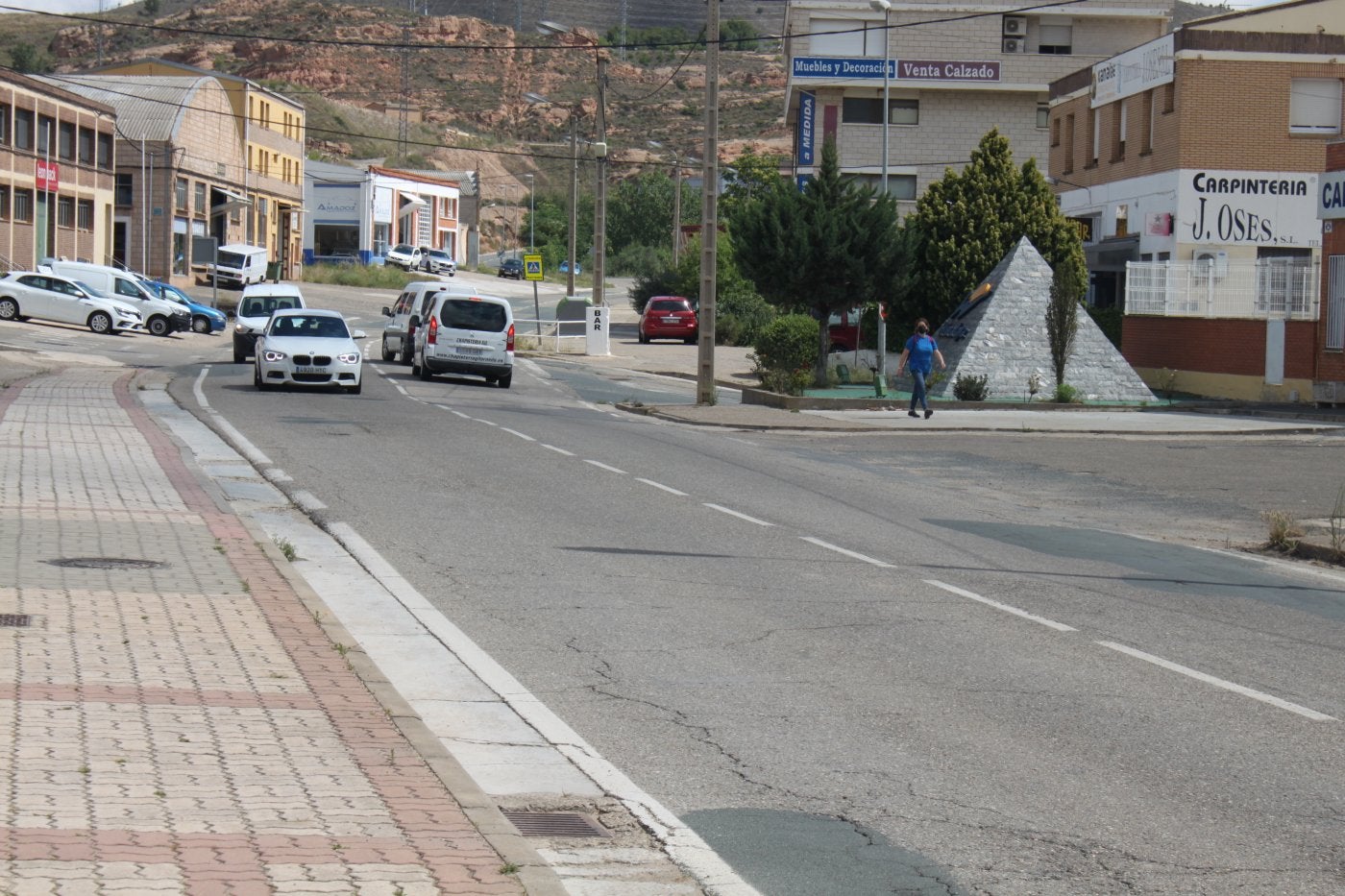 Los trabajos se repartirán en dos zonas en El Raposal, la más urbana (en la foto) y la que tiene un trazado más sinuoso y alejado de fábricas. 