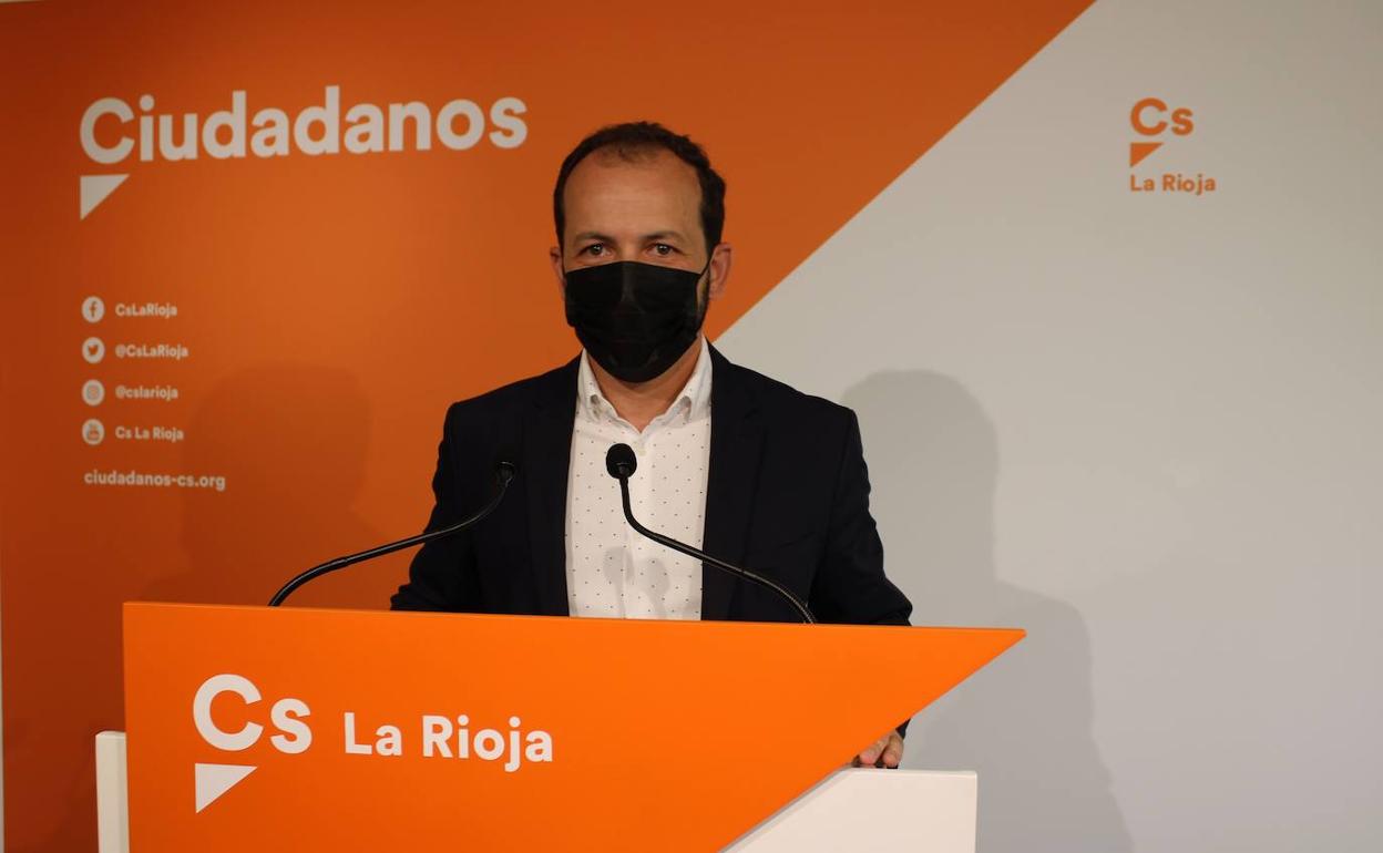 El portavoz del Grupo Parlamentario Ciudadanos, Pablo Baena.