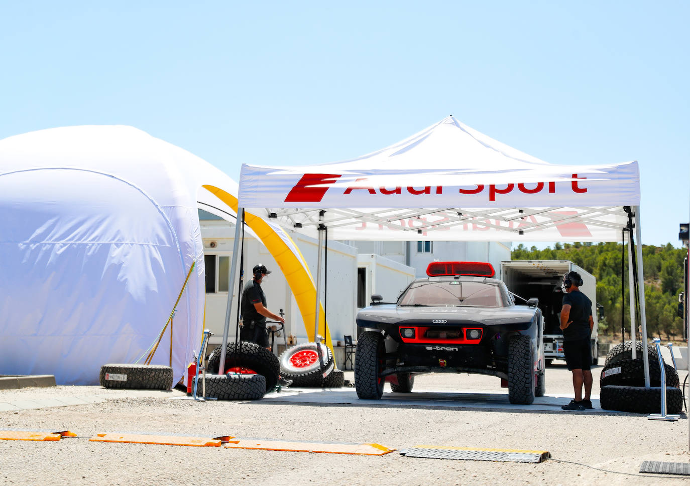 Fotos: El prototipo de Audi para el Rally Dakar completa ocho días de pruebas en España