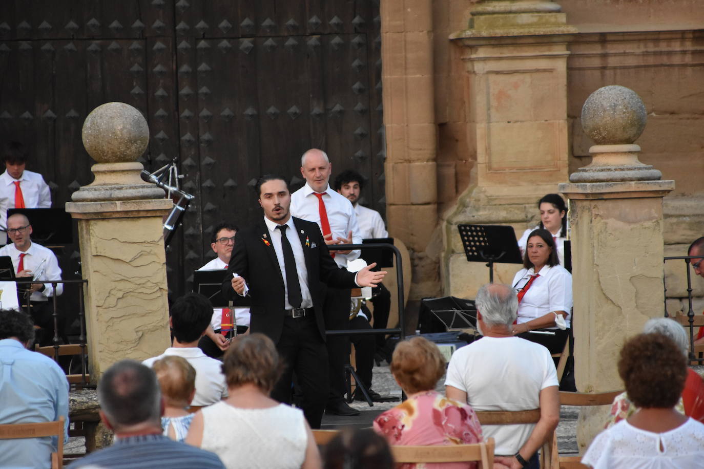 Fotos: Sonidos y color en las calles de Calahorra
