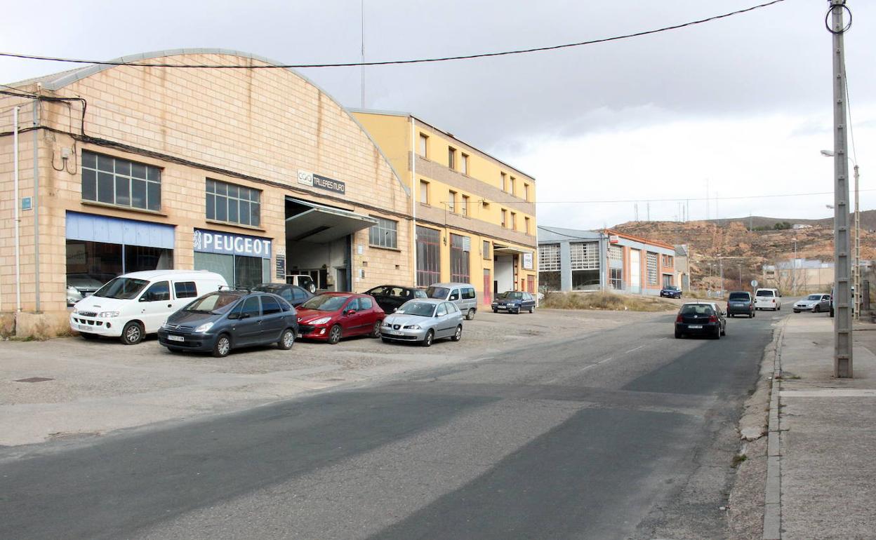 Industrias en el polígono industrial de El Raposal 