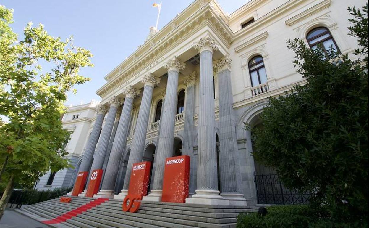 Fachada de la Bolsa de Madrid. 