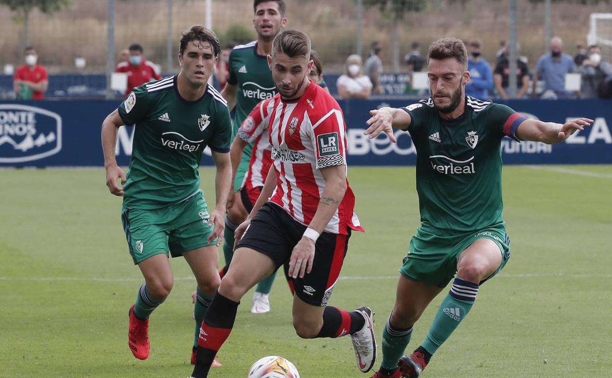 Amistoso de la UD Logroñés contra Osasuna, en Tajonar. 