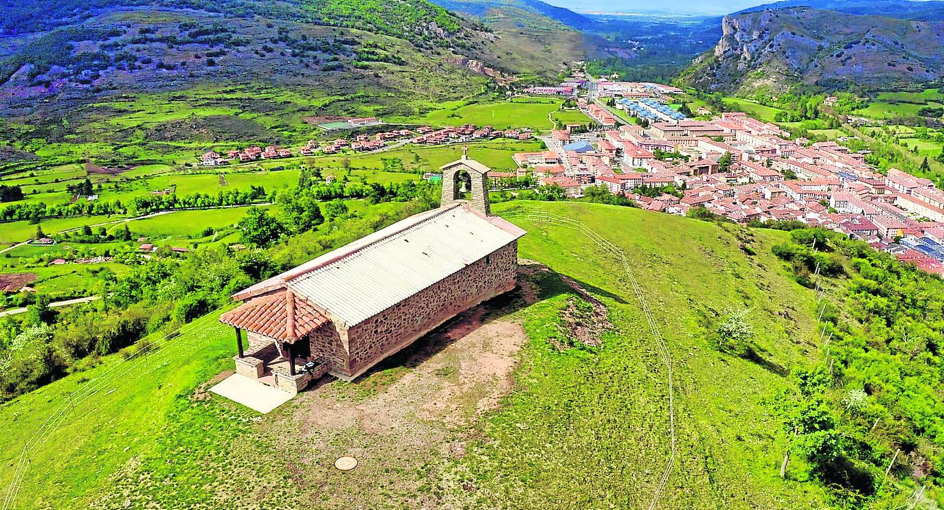 Ermita de Santa Bárbara, en la que se sustituirá el tejado por otro de madera y teja. 