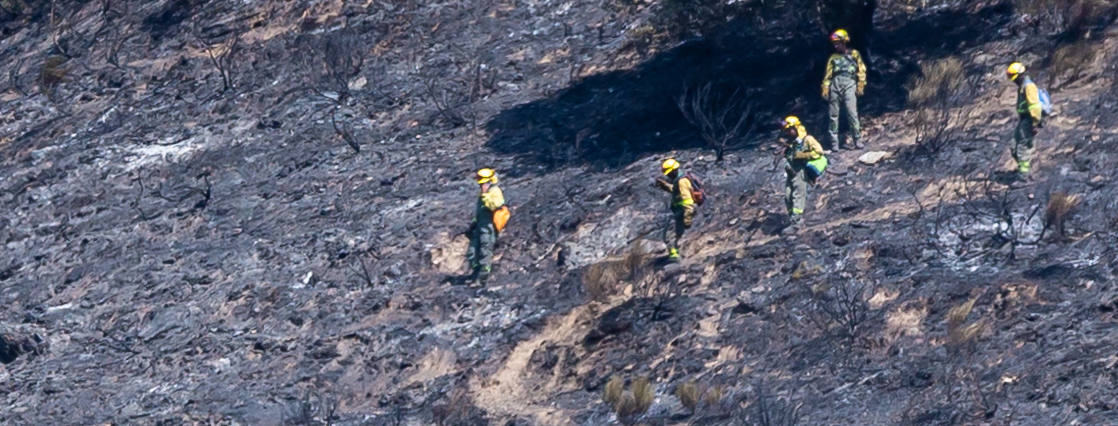 El incendio que se originó el sábado en Ezcaray ha sido declarado extinguido, aunque se mantiene la vigilancia para evitar que se reavive