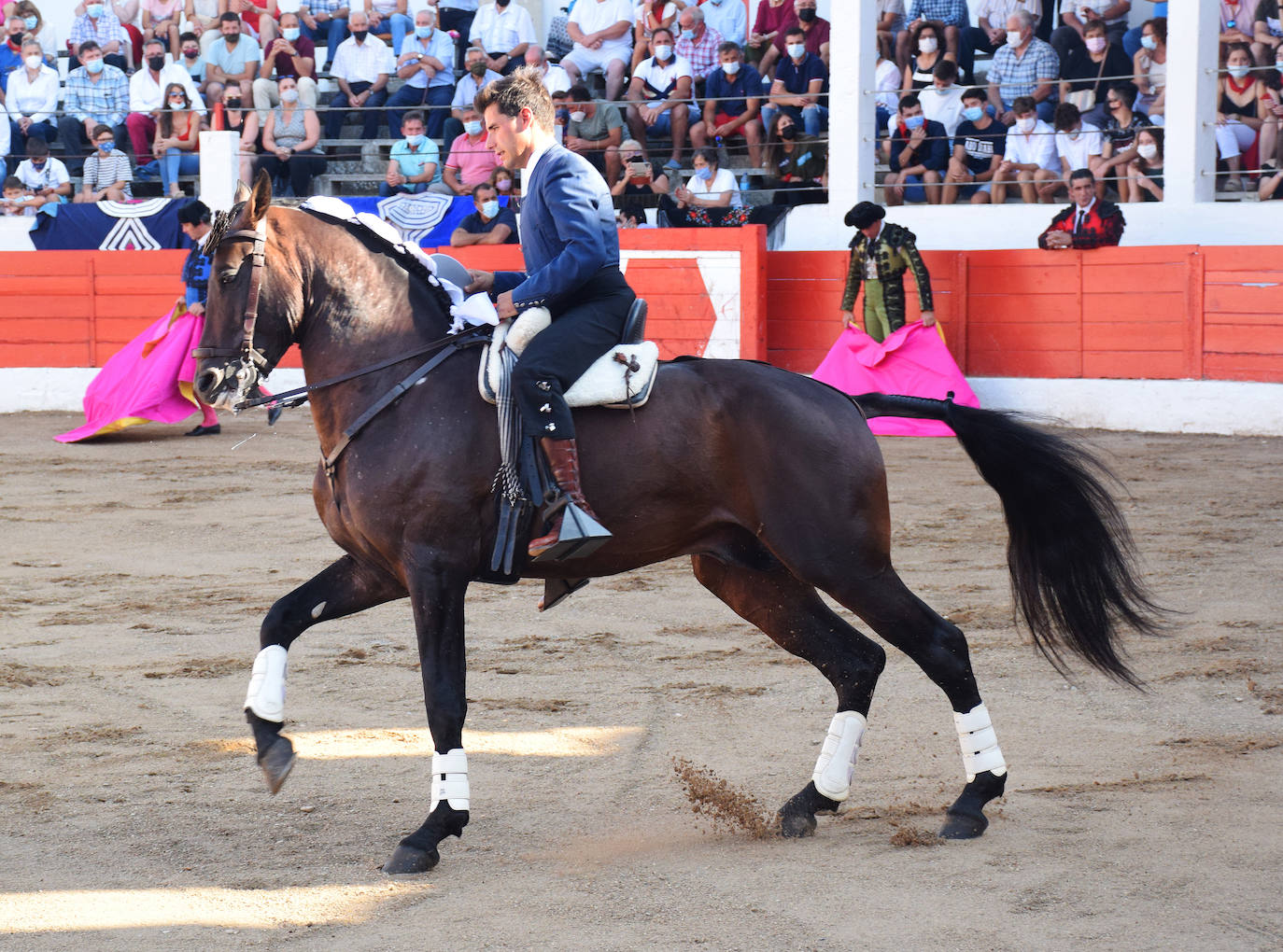 David Gomes y Pablo Donat cortan cada uno una oreja a un encierro de Pincha. 