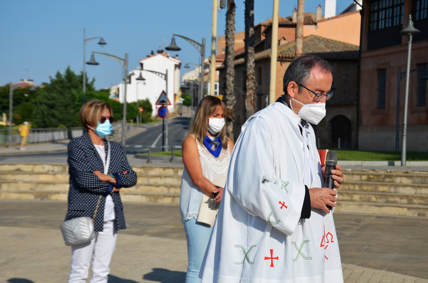 Fotos: Los Santos Mártires procesionan en coche por Calahorra