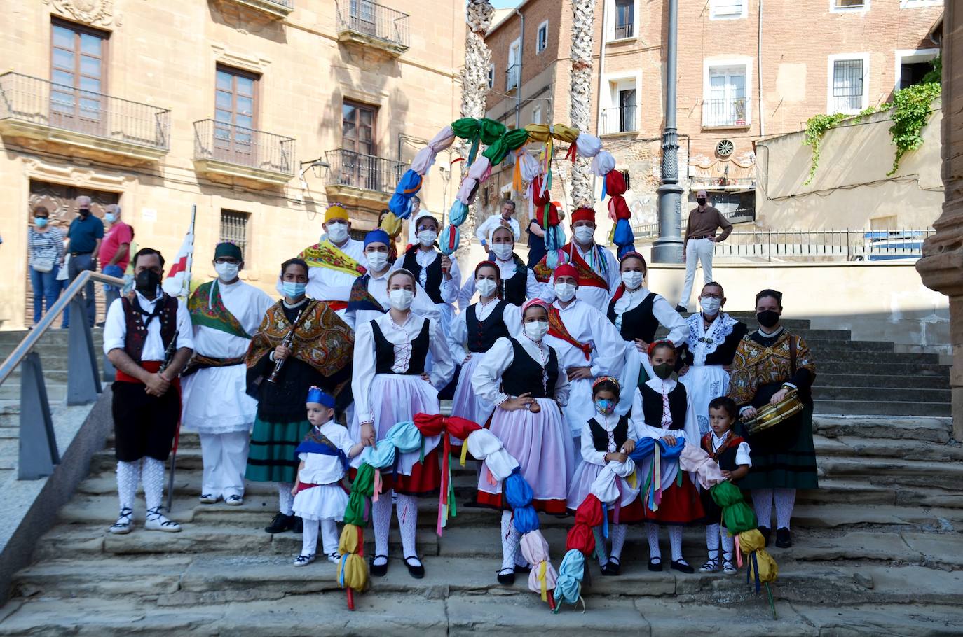 Fotos: Los Santos Mártires procesionan en coche por Calahorra