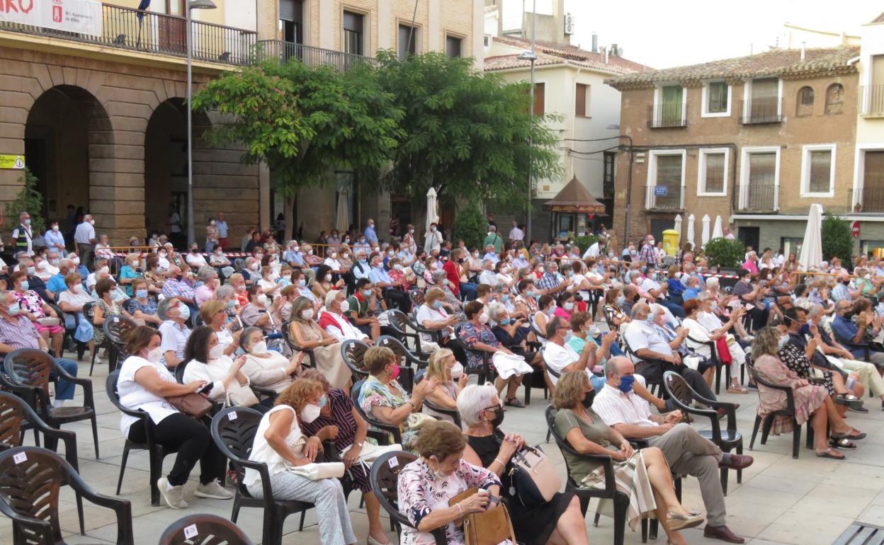 Los actos oficiales contaron con medidas de seguridad y gran respuesta. 