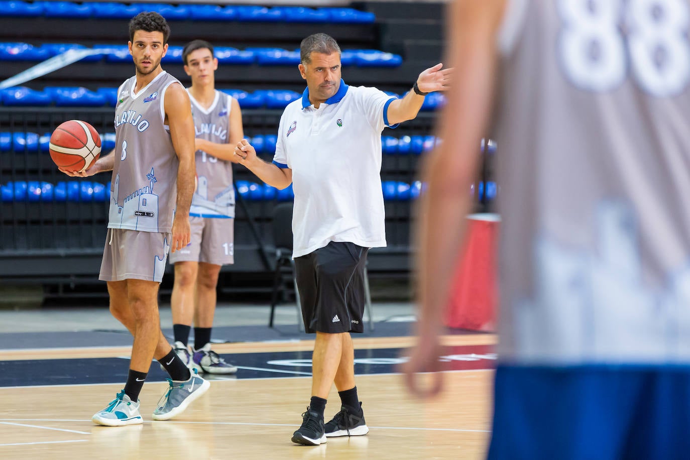 Fotos: El Clavijo empieza a preparar la temporada, su primer entrenamiento