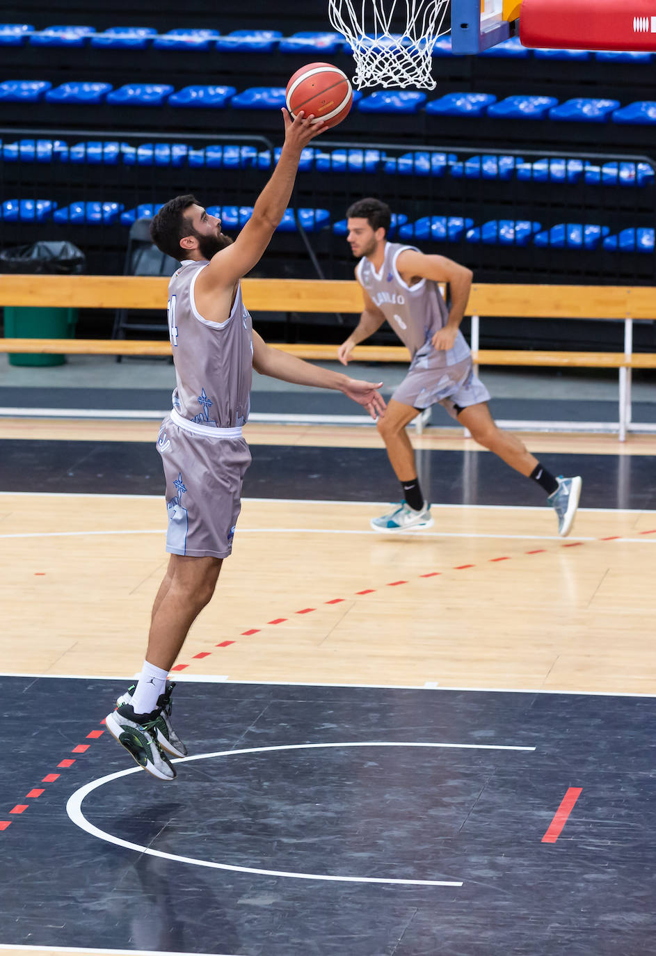 Fotos: El Clavijo empieza a preparar la temporada, su primer entrenamiento