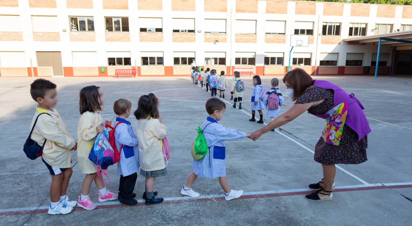 Fotos: Nervios e ilusión en la vuelta al cole en Logroño