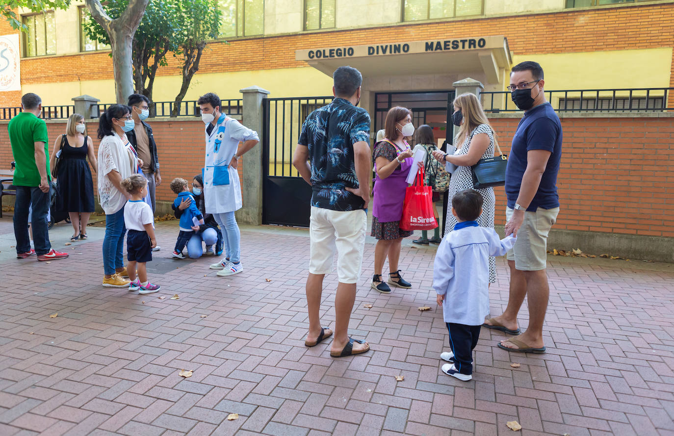 Fotos: Nervios e ilusión en la vuelta al cole en Logroño