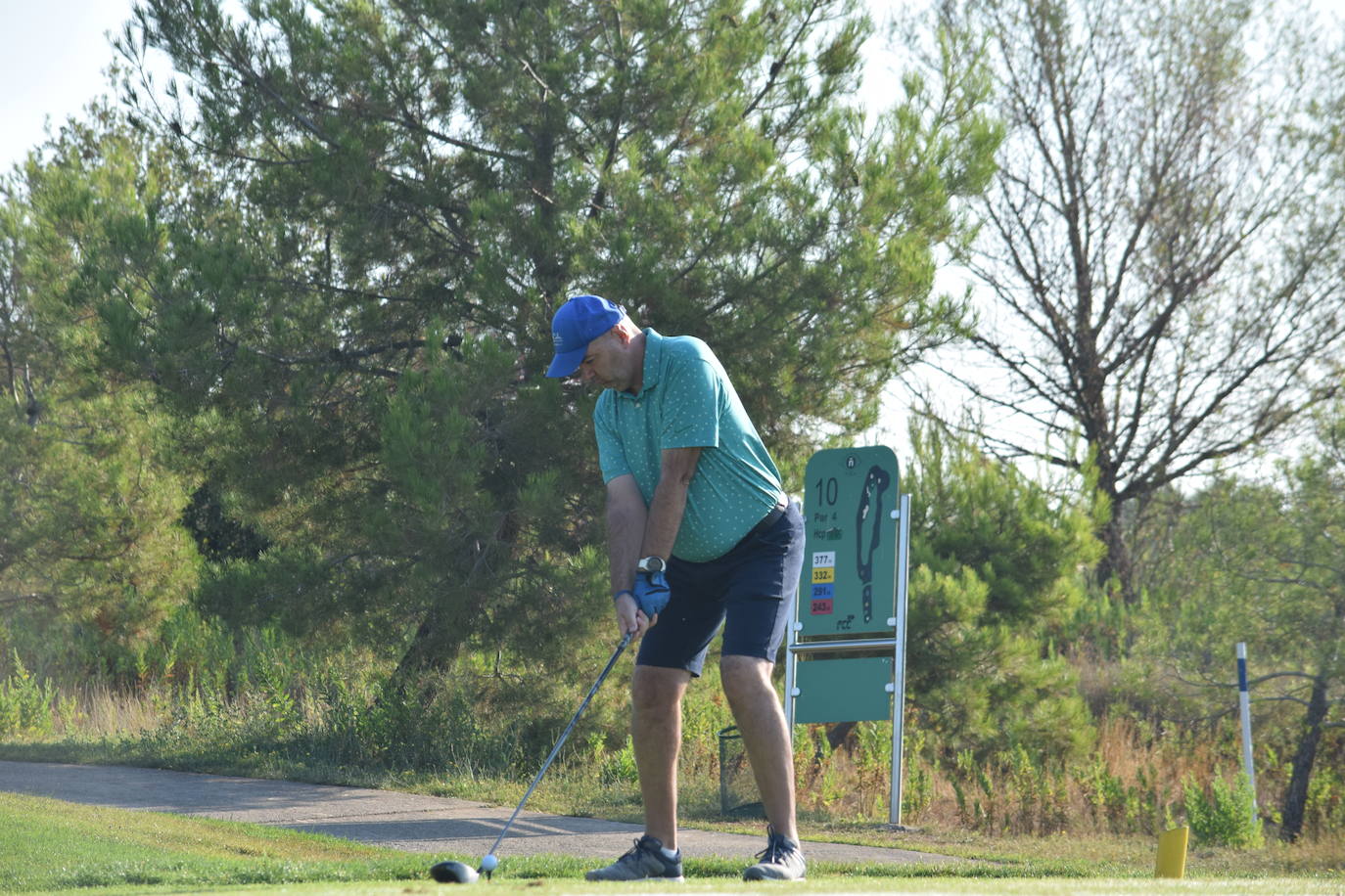 Los participantes en el torneo de patrocinadores de la Liga de Golf y Vino disfrutaron de un gran día de golf en El Campo de Logroño. 