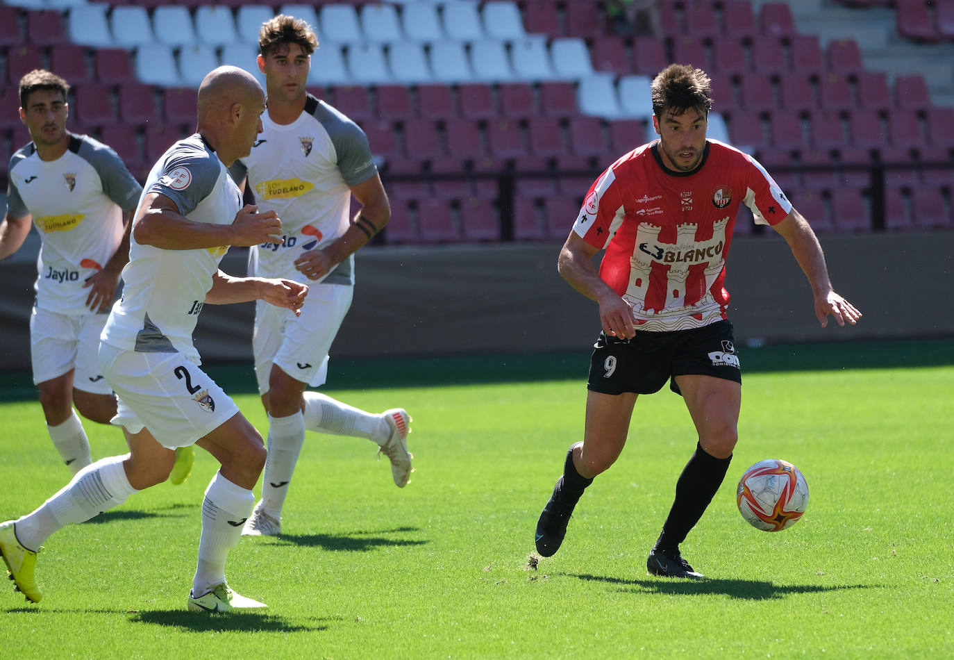 Fotos: El partido SD Logroñés-Tudelano, en imágenes