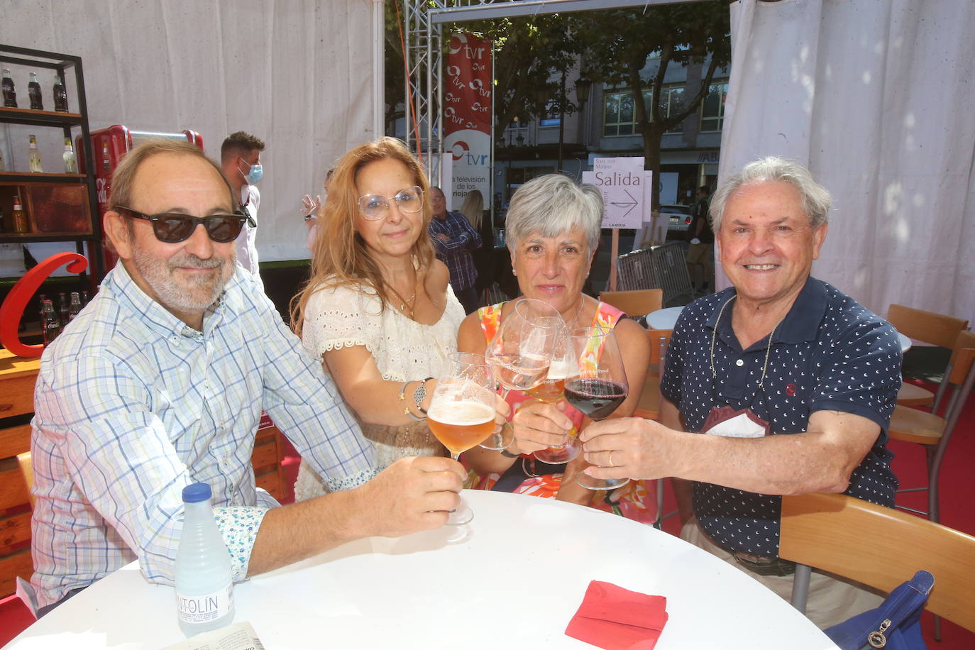 La gastronomía de Croqueta y Presumida y los vinos de Marqués de Cáceres se dan la mano en una primera jornada marcada por el excelente ambiente. 