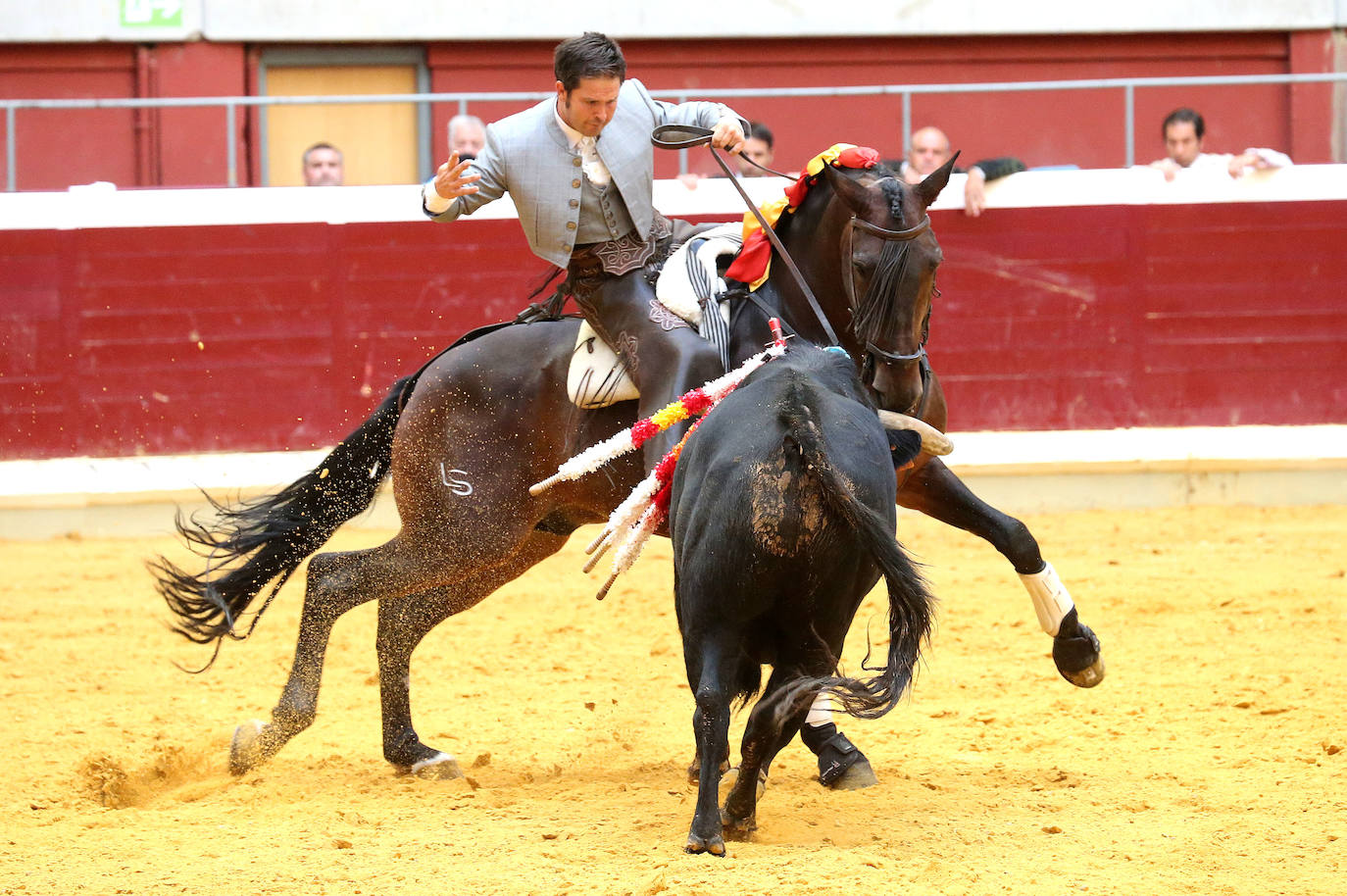 Guillermo Hermoso de Mendoza ha sido el gran triunfador de la tarde al cortar tres orejas