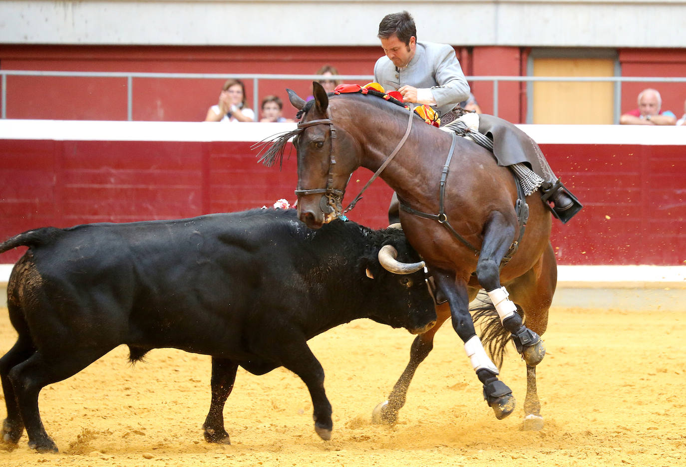 Guillermo Hermoso de Mendoza ha sido el gran triunfador de la tarde al cortar tres orejas