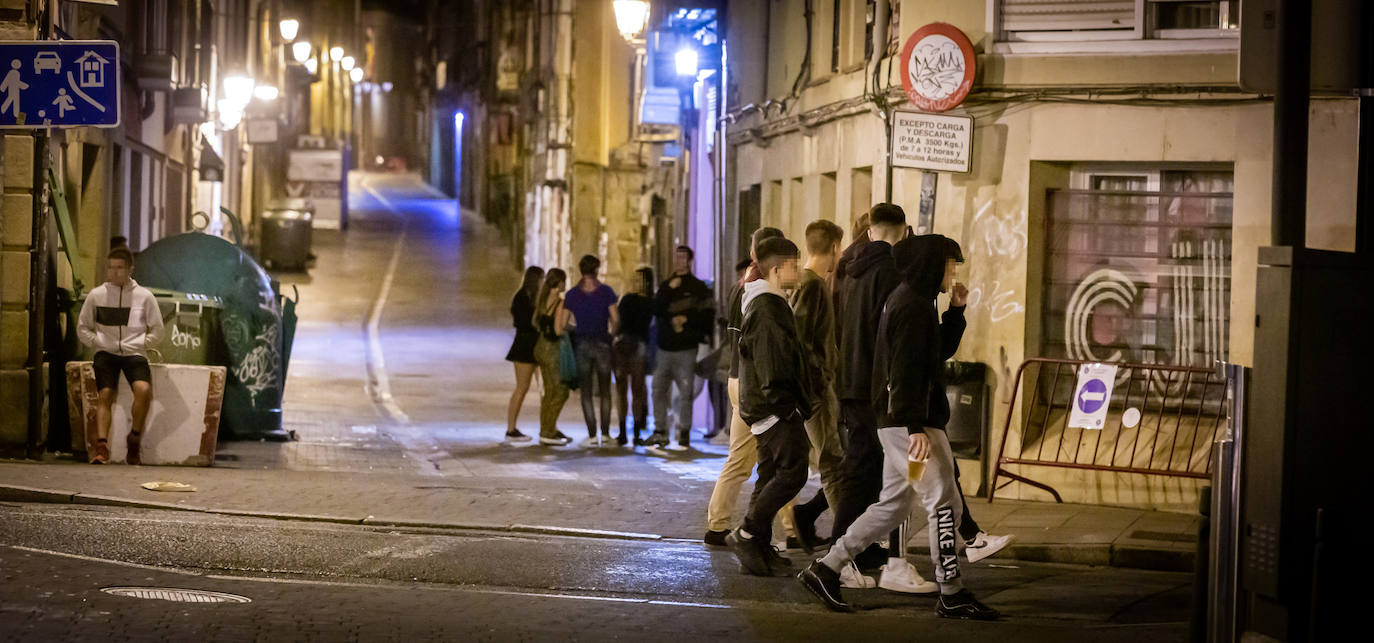 Fotos: La fiesta sigue en el parque del Ebro