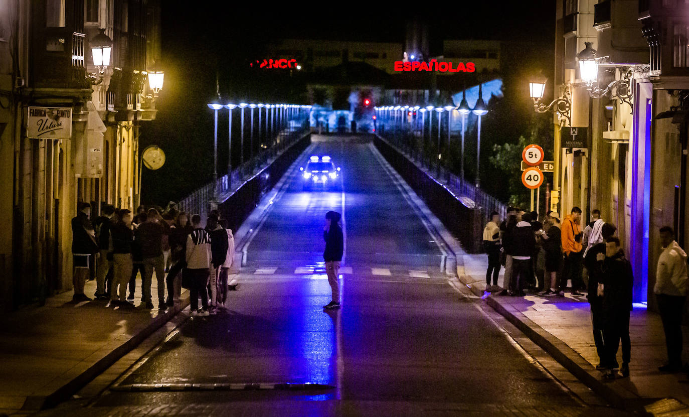 Fotos: La fiesta sigue en el parque del Ebro