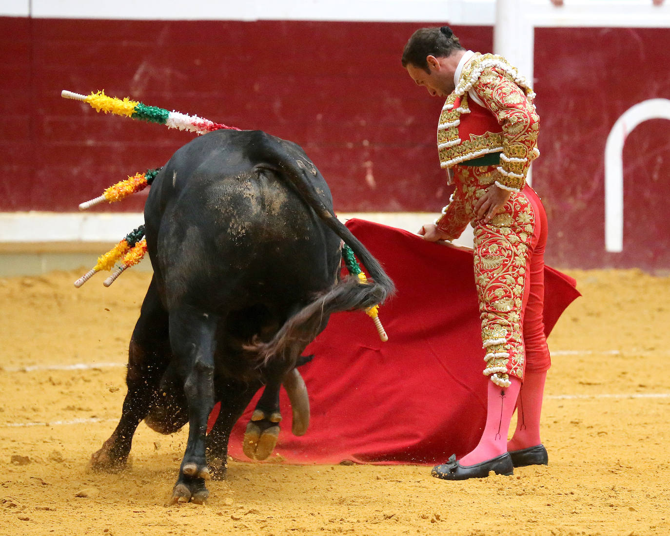 Antonio Ferrera ha cortado una oreja en el mano a mano con un Diego Urdiales que no ha tenido suerte con su lote
