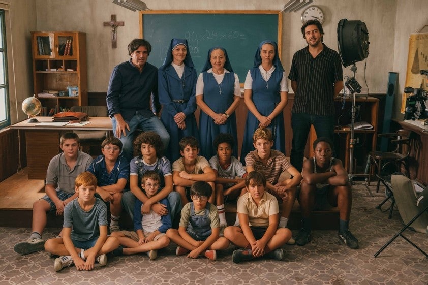 El equipo de la película, en una fotografía de familia.