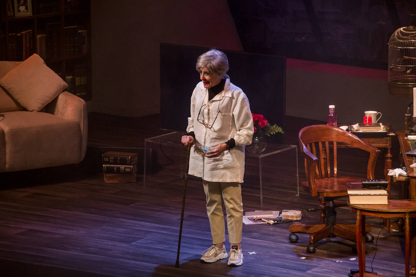 La actriz se ha despedido de las tablas con una representación en el Teatro Bretón de Logroño