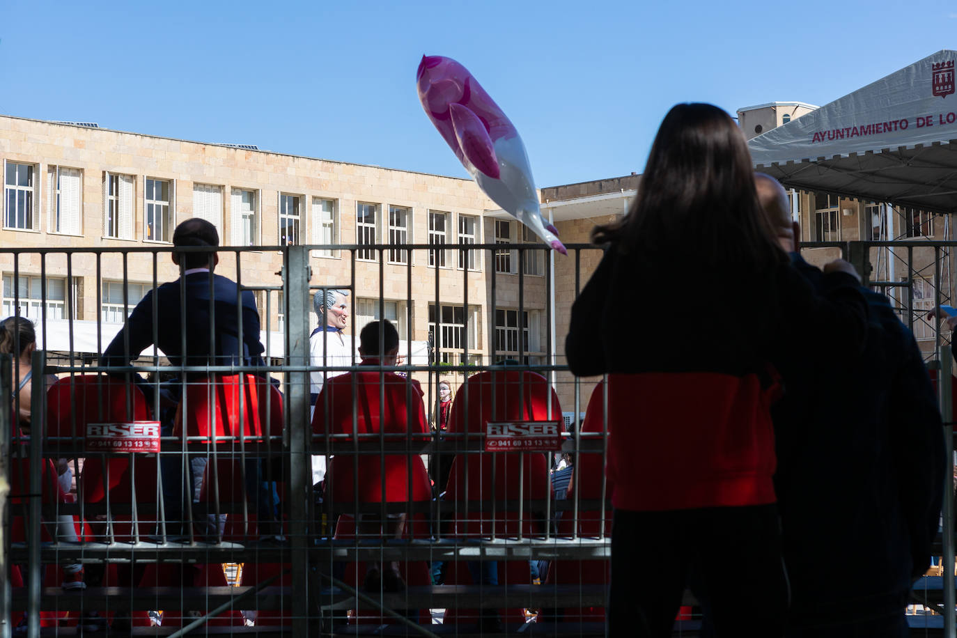 Fotos: Los Gigantes y cabezudos reaparecen en Logroño