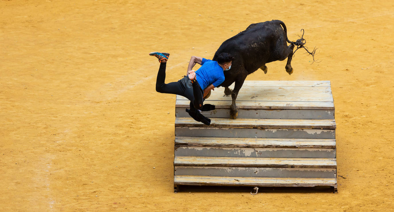 Fotos: Promesas de las acrobacias en La Ribera