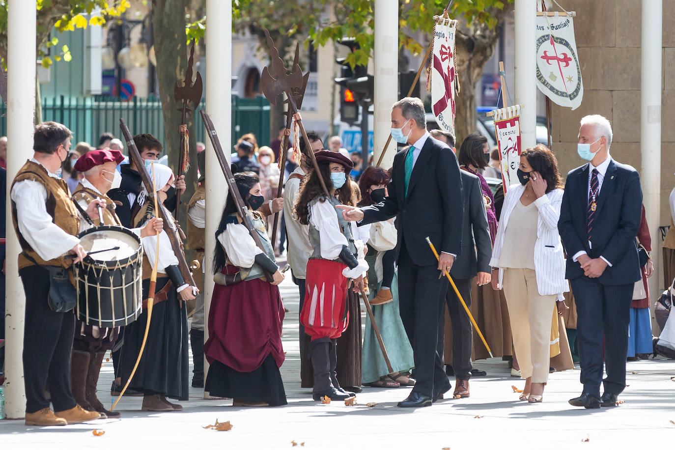 Fotos: Un caluroso recibimiento al rey Felipe VI en Logroño