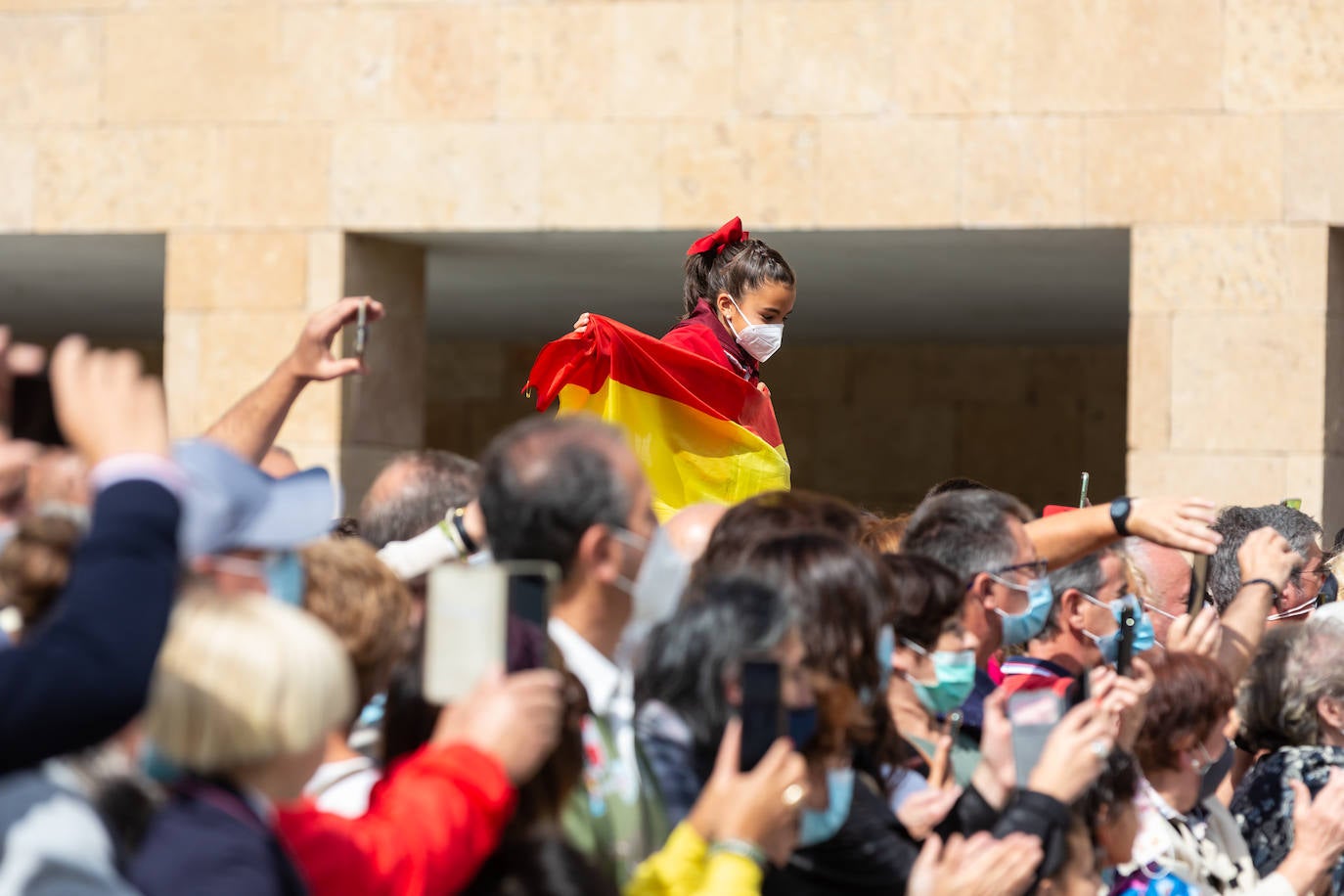 Fotos: Un caluroso recibimiento al rey Felipe VI en Logroño