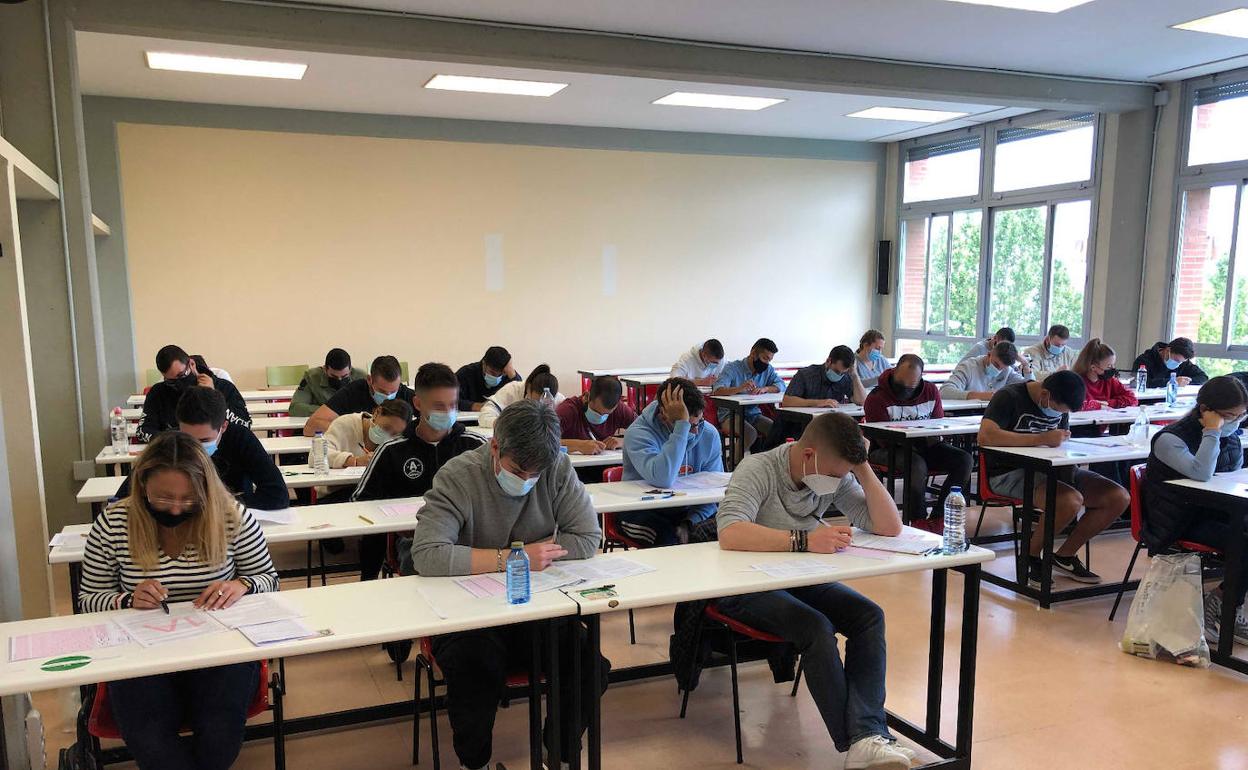 Oposiciones para la Guardia Civil: 170 riojanos opositan a una de las 2.091 plazas ofertadas