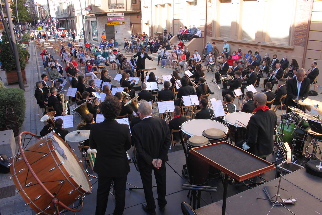 Fotos: Arnedo disfruta de la música y las degustaciones en la mañana de la cuarta jornada de sus fechas festivas