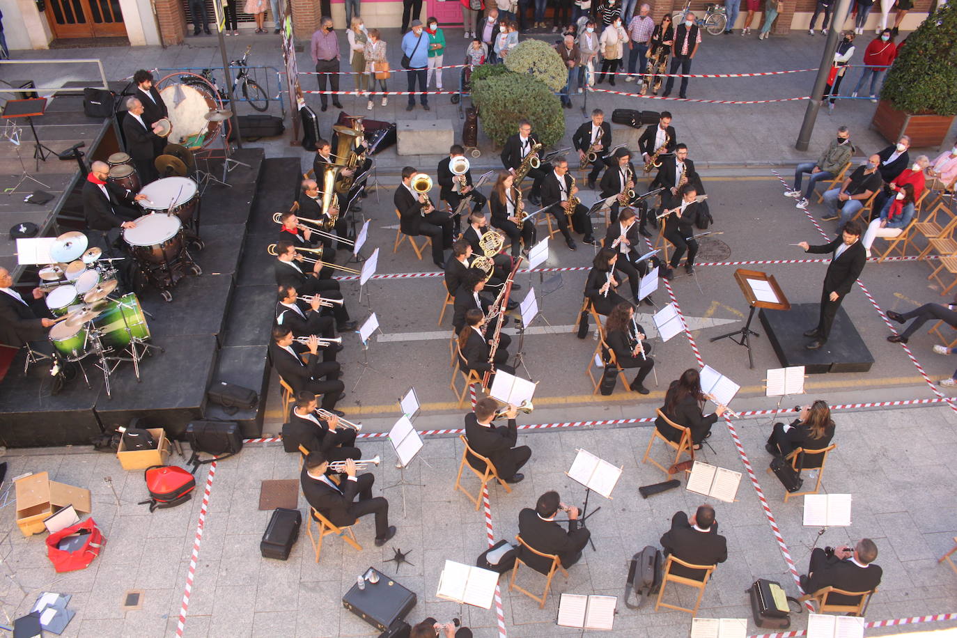 Fotos: Arnedo disfruta de la música y las degustaciones en la mañana de la cuarta jornada de sus fechas festivas