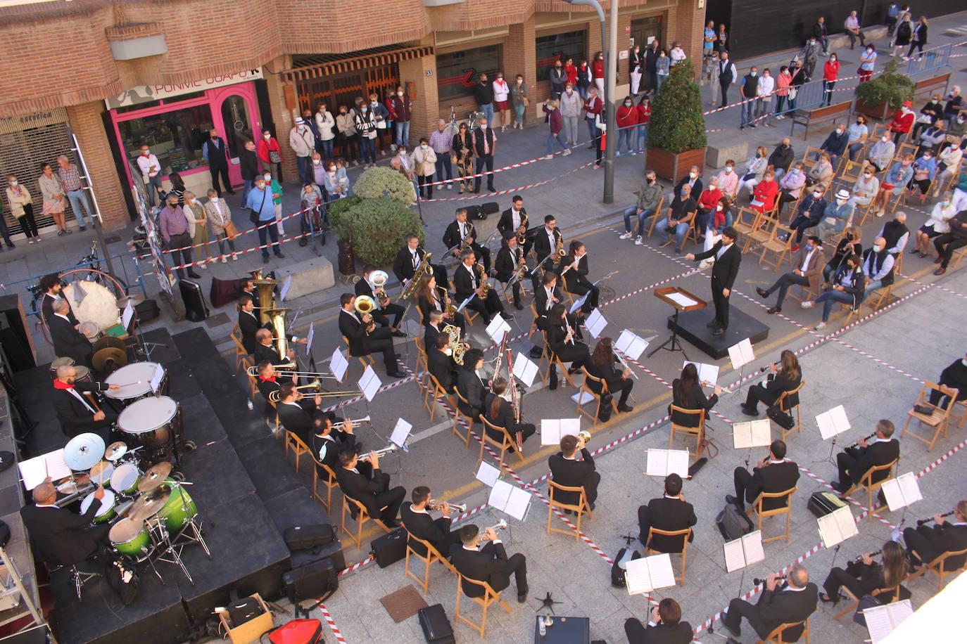 Fotos: Arnedo disfruta de la música y las degustaciones en la mañana de la cuarta jornada de sus fechas festivas