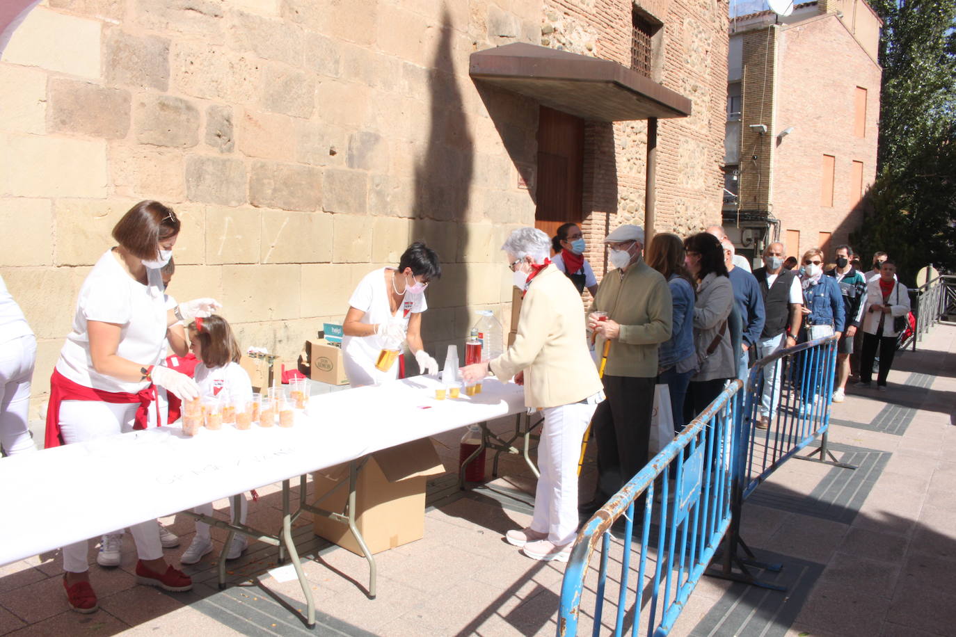 Fotos: Arnedo disfruta de la música y las degustaciones en la mañana de la cuarta jornada de sus fechas festivas