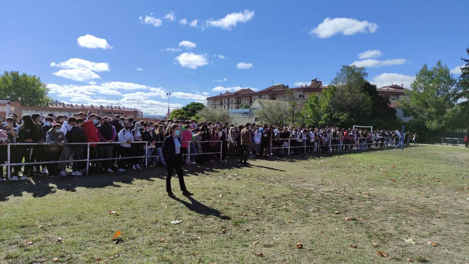 La reina Letizia ha visitado Haro para inaugurar el curso académico 2021/22 de Formación Profesional en el IES Ciudad de Haro. 