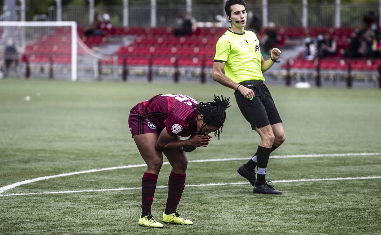 Ida se lamenta durante el partido de este domingo. 