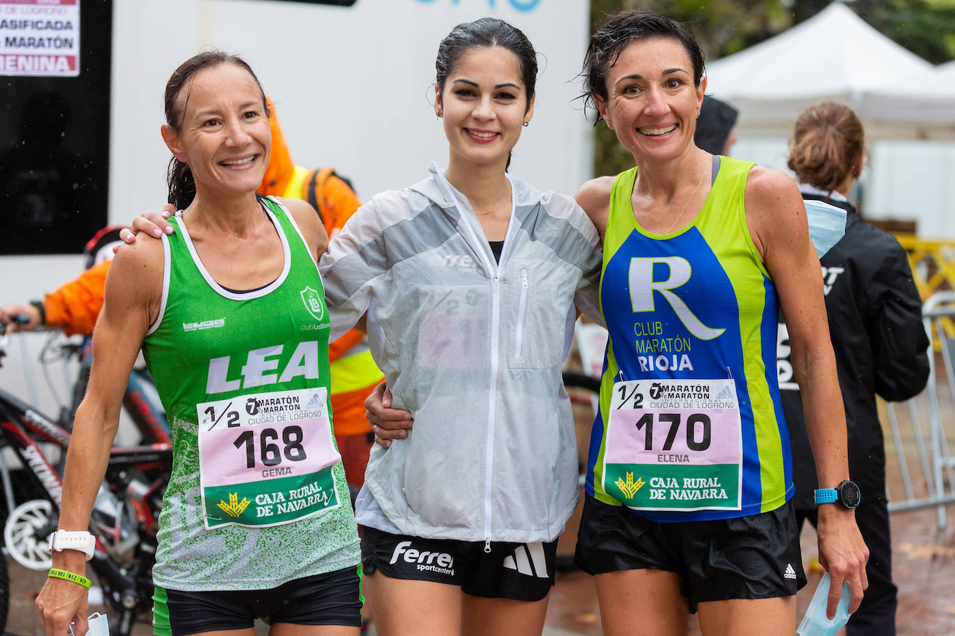 La lluvia no ha frenado la ilusión de los participantes en la prueba