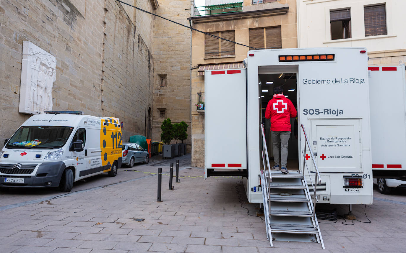 Fotos: La Rioja busca la vacunación de 8.000 riojanos en 20 municipios en el punto itinerante