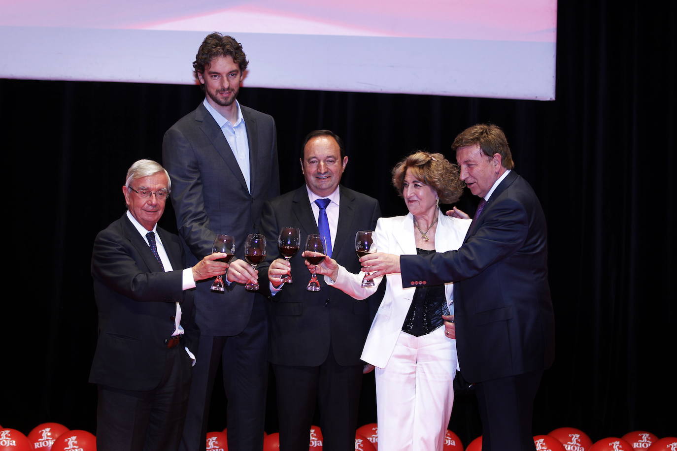 Fotos: Momentos de Pau Gasol en sus visitas a La Rioja