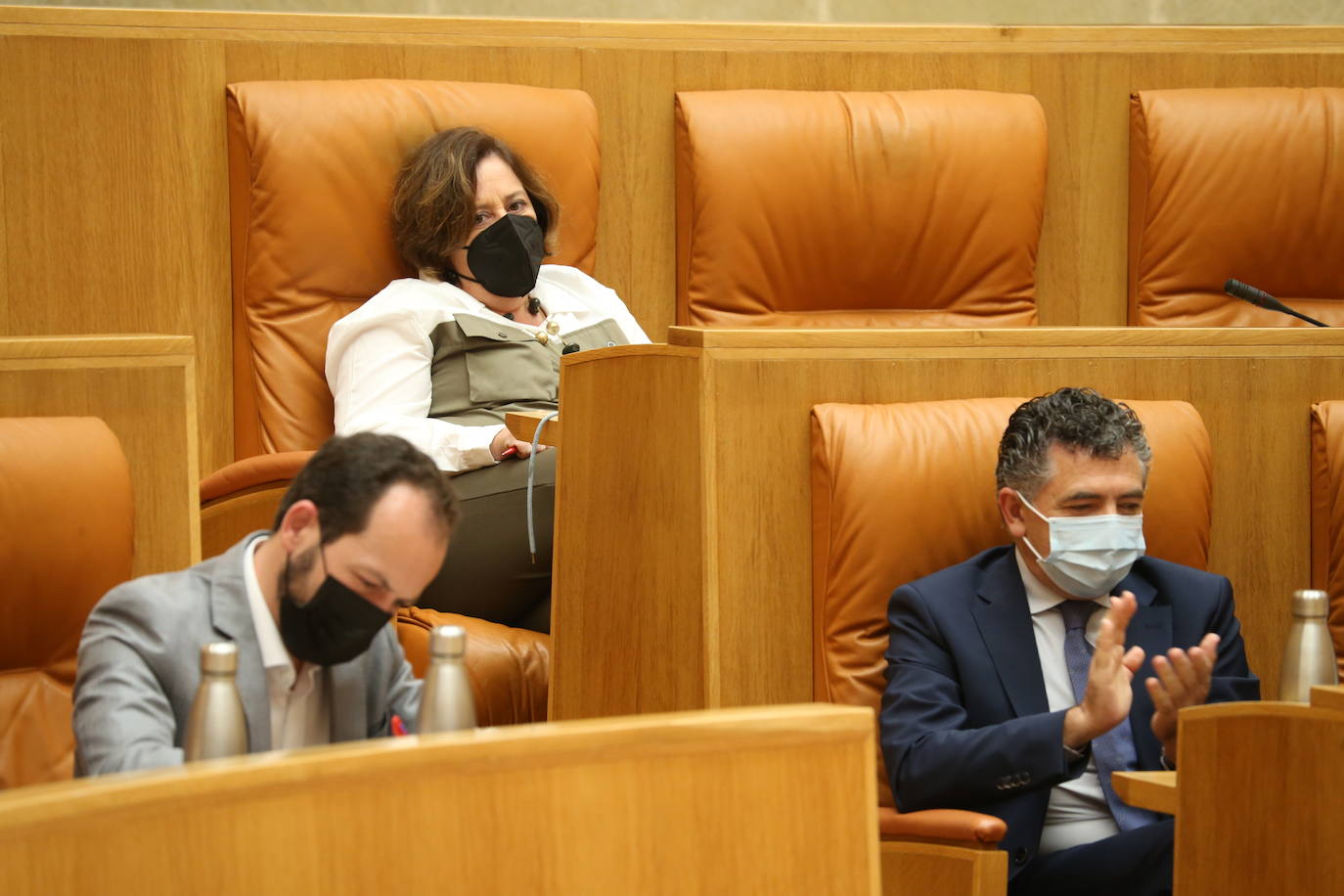 La cámara riojana celebró su sesión plenaria del mes de octubre.