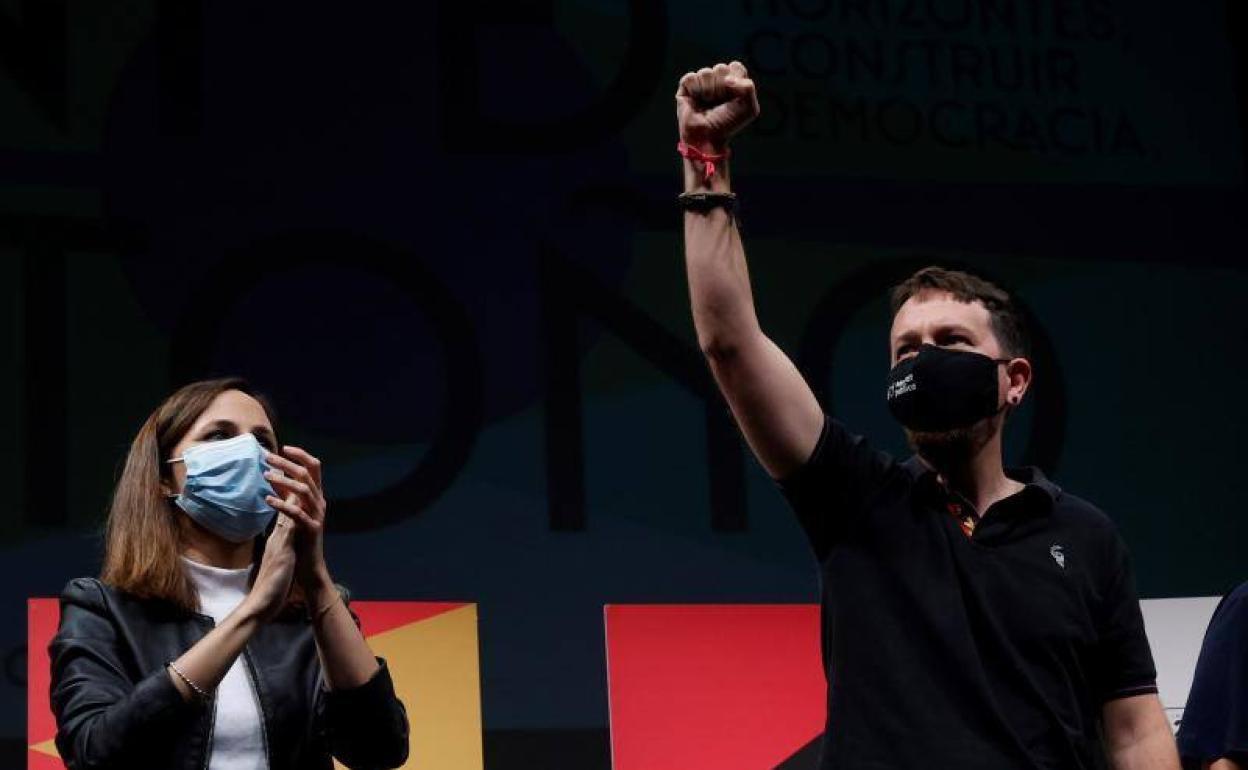 Ione Belarra y Pablo Iglesias, en el acto de clausura de la 'Uni de otoño', este domingo, en Madrid.