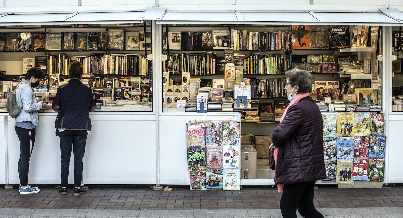 Fotos: El viernes de la feria &#039;Otoño de libros (y vinos)&#039;