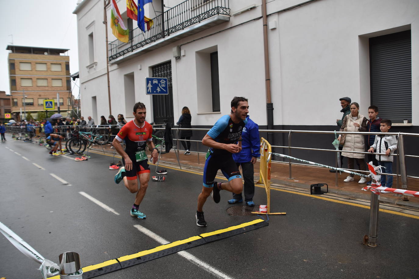 El séptimo duatlón cross de Rincón de Soto contó este domingo con 152 participantes, 92 en individual y 60 en pareja.