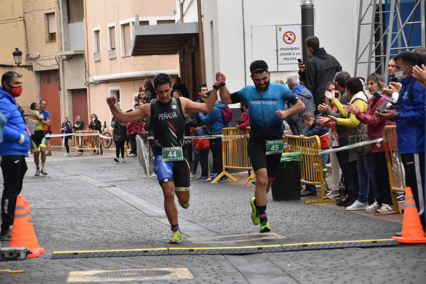 El séptimo duatlón cross de Rincón de Soto contó este domingo con 152 participantes, 92 en individual y 60 en pareja.