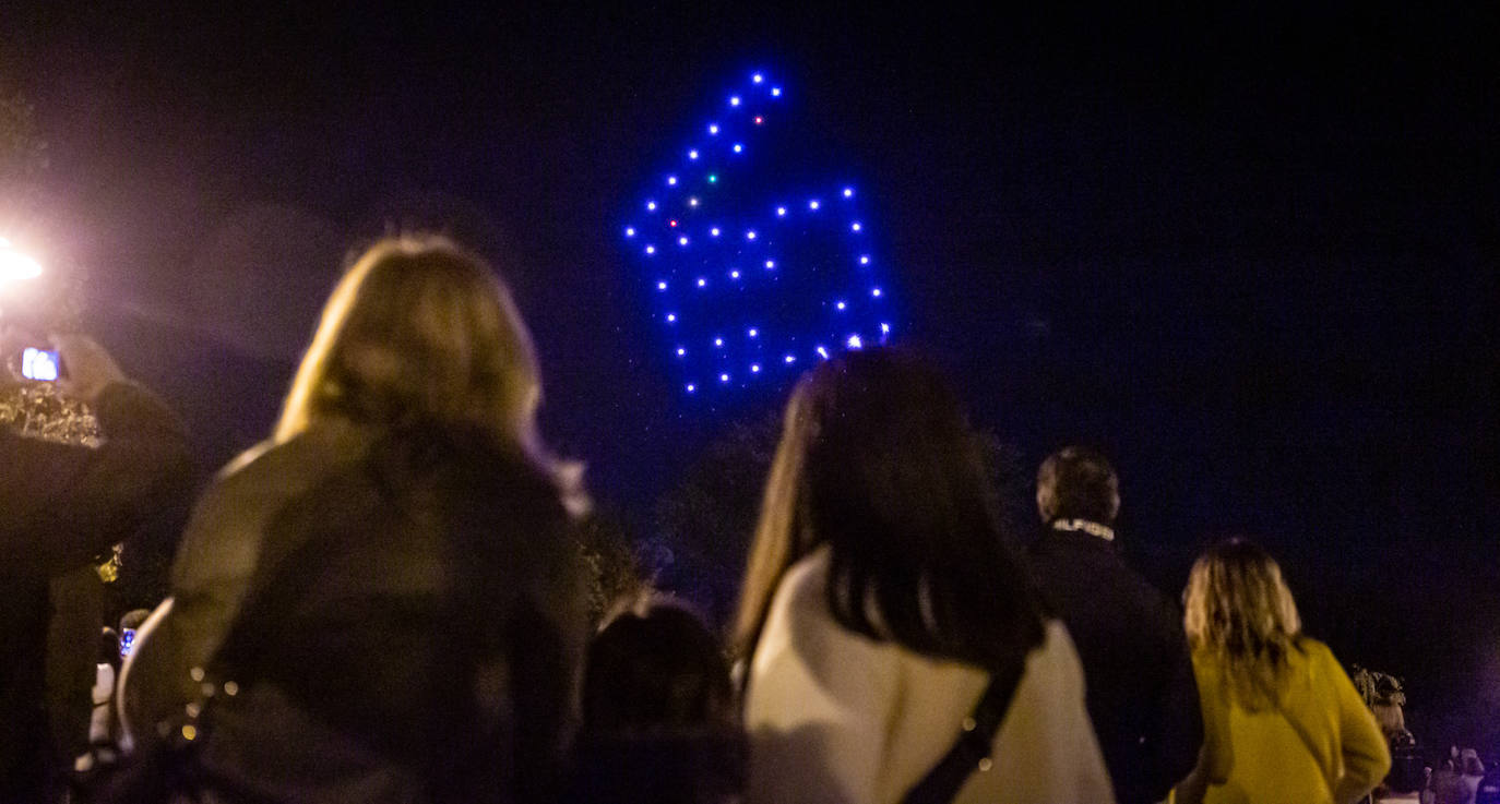 Fotos: La noche de los drones en el cielo logroñés