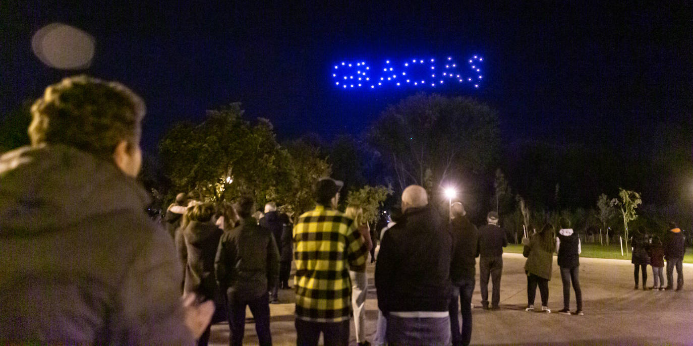 Fotos: La noche de los drones en el cielo logroñés