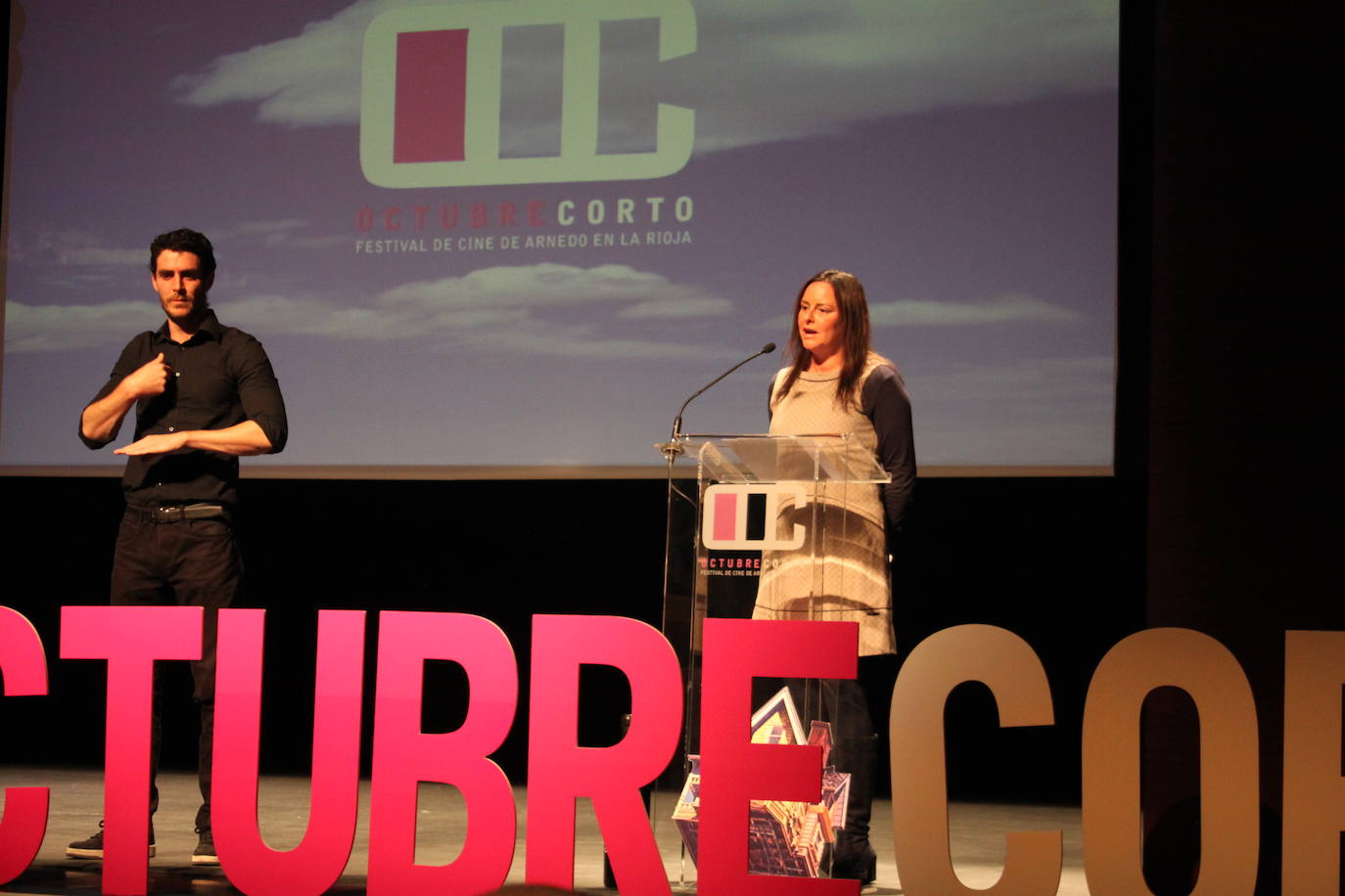 El 23 Festival de Cine entregó el premio Ciudad de Arnedo a Aura Garrido