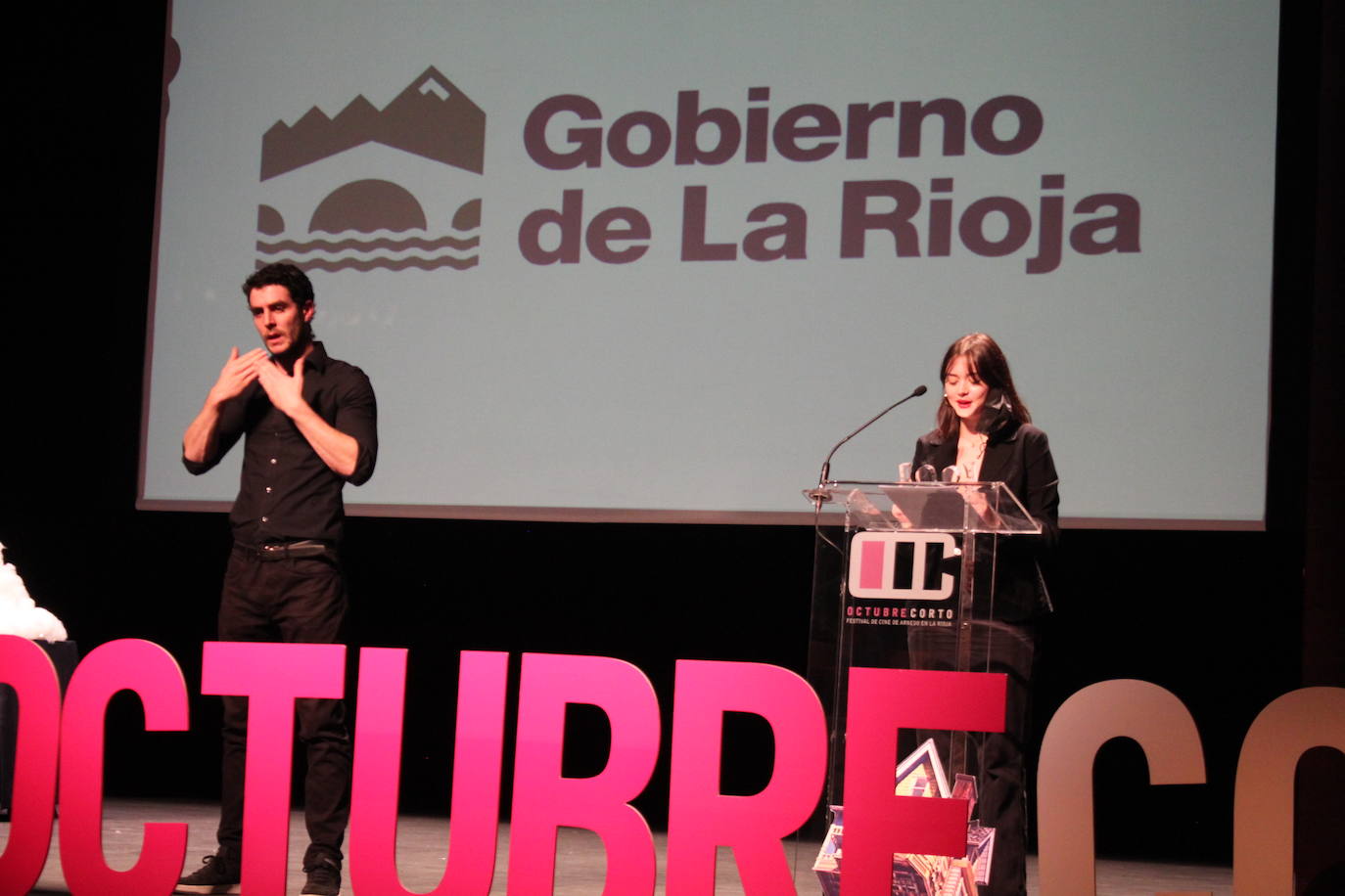 El 23 Festival de Cine entregó el premio Ciudad de Arnedo a Aura Garrido